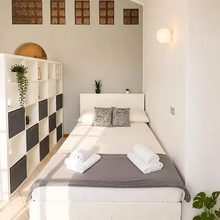 Design Loft Near Porta Susa Netflix And Wi-fi Apartment